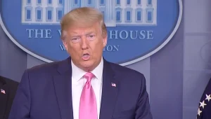 טראמפ: "ארה"ב תעצור את כל הטיסות מאירופה למשך 30 יום"