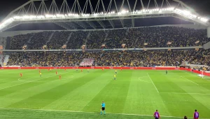 בשל הקורונה: משחקי הכדורגל והכדורסל בליגות המקצועניות הוקפאו