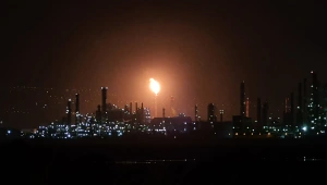 תיעוד יוצא דופן ממפרץ חיפה: כדור אש מאחד ממפעלי בתי הזיקוק