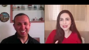 מסעדה וסרט - אאוט, שיחת וידיאו - אין: דייט ראשון בימי קורונה