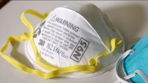 קורונה אאוט: מהבוקר מסירים את המסיכות