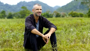 "אני מגיע הפעם לנצח": התגעעתם? עידן חביב חוזר אל האי!