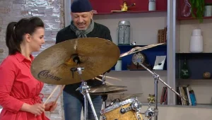 הילדים משתוללים בבית? זה הזמן ללמד אותם לתופף