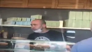 בלי כפפות ומסכות: כך מכינים ברשתות הגדולות את משלוחי האוכל