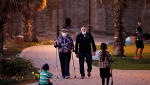 ההתפרצות ברחובות מחריפה: עובדת הוסטל נדבקה - 30 נכנסו לבידוד