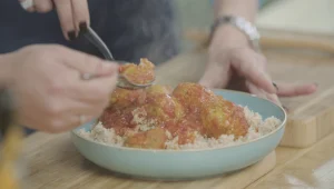 קציצות רבותיי קציצות: קציצות עוף וירקות שיגרמו לכם לחייך