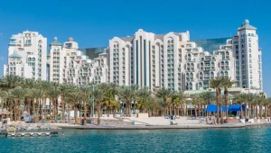 עם הגבלות מרחק בבריכה ובחדר האוכל: בתי המלון באילת נערכים לפתיחה