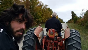 לישון בחווה, להתעורר באוהל קפוא: מסע האופניים המטורף של הרווק הישראלי