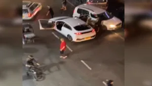 "אירוע חמור": קטטת ההמונים שהחלה בשל תאונה קלה ביפו • תיעוד