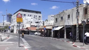 בשל העלייה בנדבקים: הממשלה תחליט אם להטיל סגר על שכונות בת"א