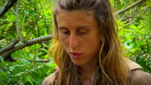 אלינה במהלך הישרדותי-חברתי כדי להישאר במשחק: "כל אחד פה דואג לעצמו ורק אני לא"