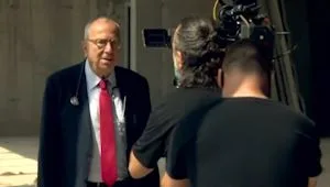 הרופאים שנלחמים בנגיף יוצאים למאבק במגפת שכחת הילדים ברכב