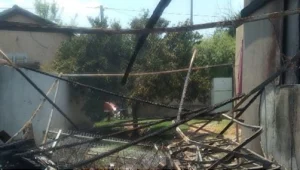 "הבית נשרף והילדים שלי ישנים על הרצפה, הכל הלך"