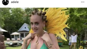 הזמרת אדל העלתה תמונה בסגנון ג'מייקני - וחטפה אש מהמעריצים