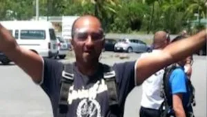 "דוד שלי טבע והמצילים פיצחו גרעינים, אמרו שזה סלע"