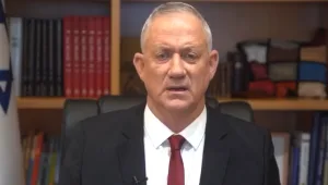 גנץ: בודק את האפשרות של הקמת ועדת בדיקה על פרשת הצוללות