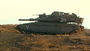 בין היערכות למלחמה לשירות נשים: סיור בטנק המתקדם בעולם