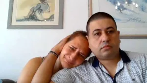 הזוג הישראלי שעשוי לפספס את לידת בנותיו - בגלל טעות בבדיקת קורונה