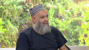 לא רק אסי בוזגלו: על הסטנדאפיסט הערבי שהפך לשייח': "עזבתי בשיא האהבה"