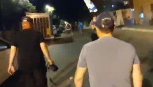 מפגינים: יועץ רה"מ הפר בידוד; הליכוד: הגיע לבדיקת קורונה