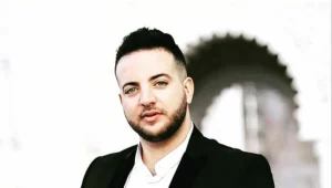 איך הפך ד"ר רואד רופא שיניים לאושיית רשת?