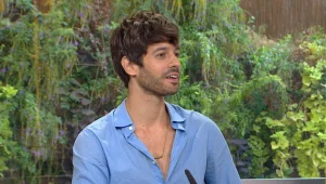 הובהל לבית החולים: הזמר המפורסם נפצע בתאונה קשה