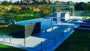 כפיר גלאס: חיפוי זכוכית בגודל ג'מבו