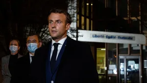 מקרון על עריפת ראש המורה בצרפת: "פיגוע איסלאמיסטי"