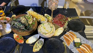 השף שמניח את הלב שלו על צלחות האורחים