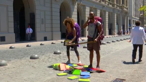 כשאש ואליס כבר לא דביקים: "אנחנו לא יכולים להיתקע כאן כל החיים"