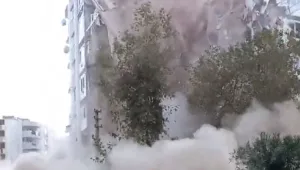 דיווחים בטורקיה: לפחות 17 הרוגים ו-400 פצועים ברעידת האדמה