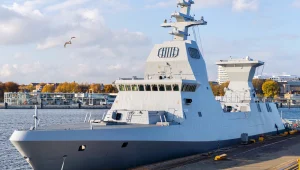 בצל פרשת כלי השיט: צה"ל חושף את ספינת הטילים החדשה • תיעוד