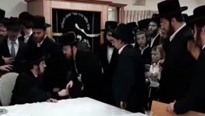 מפר הנחיות סדרתי: האדמו"ר שתועד ב-3 חתונות המוניות בחודשיים