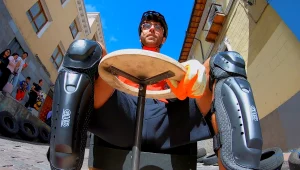 "אני בשיעור 150 ועוד לא הגישו אותי לטסט": נטע מסבירה למה עומר הוא הנהג במשימת העוגות