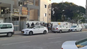 תיעוד מאשדוד: כוח ימ"מ פשט על אתר בניה ועצר פלסטיני חשוד