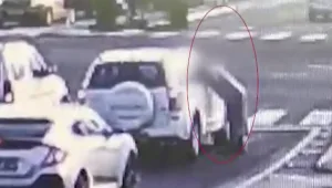 תופעה מטרידה: קבצנים בצפון מטרידים נהגות והולכות רגל בצמתים