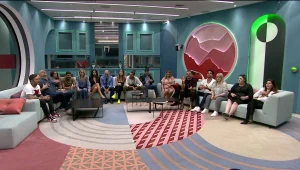 החוקים משתנים: איך הגיבו הדיירים כששמעו לראשונה על חוק ההדחה הפומבית?