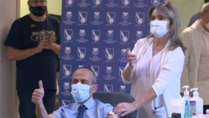 ישראל מתחסנת: הצוותים הרפואיים החלו להתחסן בבתי החולים