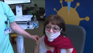 רבקה מיכאלי וגילה אלמגור התחסנו ומחכות לפתיחת עולם התרבות