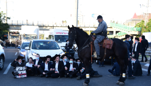 13 נעצרו במחאת חרדים בבני ברק; עומסי תנועה נרשמו באזור