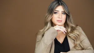 המאסטרית לעיצוב גבות כובשת את העולם