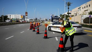 אש מציע: יציאה מיידית אך מתונה מהסגר, או הארכתו והאצת הפתיחה