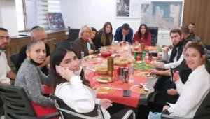 תיעוד: בזמן הסגר - מירי רגב השתתפה ביום הולדת של אחד מעובדיה