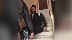 נכה צה"ל: "אשתי מרימה אותי במדרגות כדי לצאת ולהיכנס מהבית"