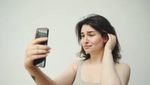 כשהפנים שלך בהריון – השפעת ההיריון על עור הפנים וטיפים להתמודדות מוצלחת