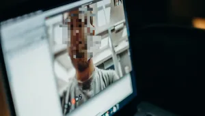 כאן זה לא אמריקה? "ספיזי" וההבטחה הנועזת: ללמד כל ישראלי לדבר אנגלית שוטפת תוך 42 יום