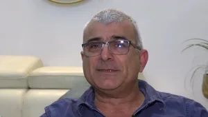 החלים מקורונה - ונדבק במוטציה: "התסמינים פחות קשים"