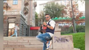 אחיו של הכדורגלן המפורסם שעוקץ רבים ומצפצף על כולם מאוקראינה