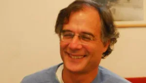 יובל כרמי הוא הפסיכולוג מי-ם החשוד שביצע עבירות מין במטופלות