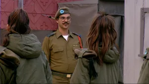 הערב: מנער חרדי לרס"ר הבסיס - דרור בתפקיד חייו